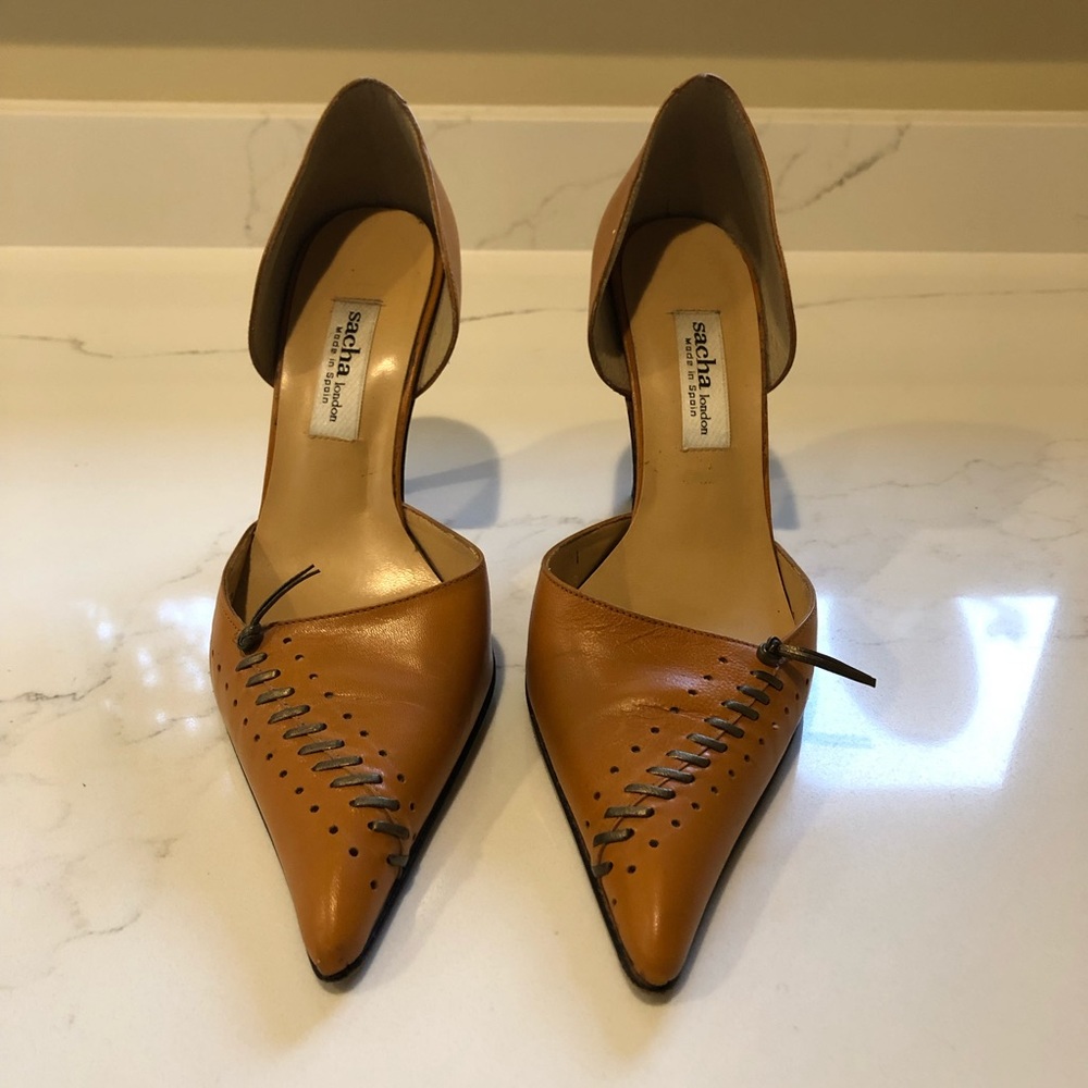 Sacha London Vintage Tan Pumps